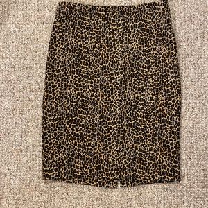Leopard pencil skirt